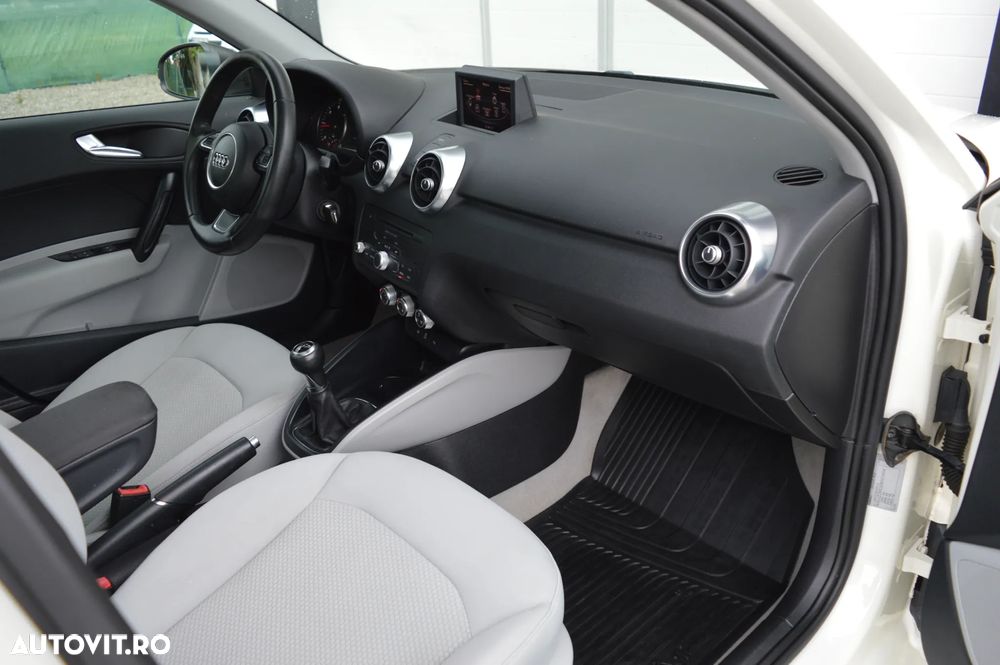 Audi A1 1.6 TDI Ambition - 32