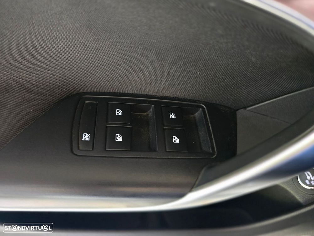 Opel Insignia Sports Tourer 1.6 CDTi Executive S/S - 20