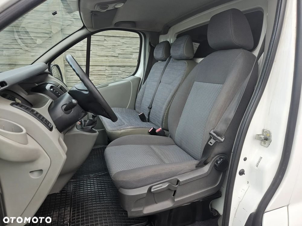 Renault TRAFIC - 10