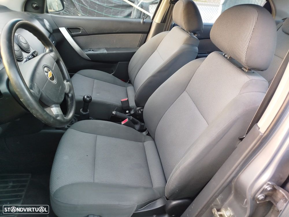 Chevrolet Aveo 1.2 LS - 13