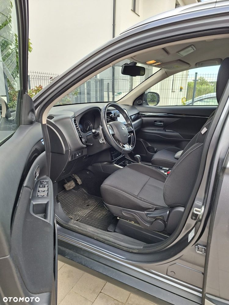 Mitsubishi Outlander 2.0 Intense Comfort 4WD CVT - 6