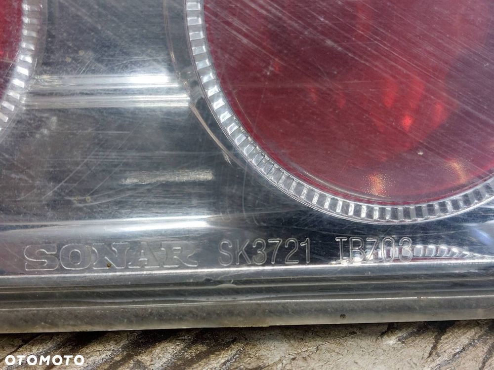 LAMPA LEWY TYŁ PRAWY TYŁ W BŁOTNIK W KLAPĘ SONAR SEAT IBIZA III ID: 237472 - 5