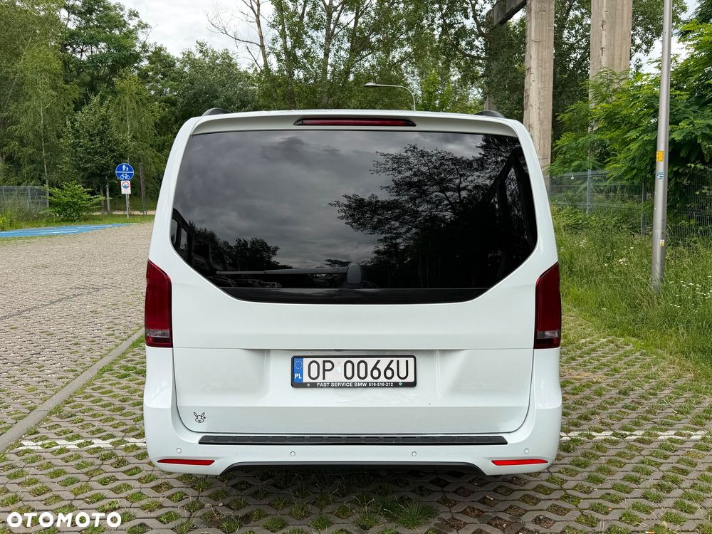 Mercedes-Benz Klasa V - 10