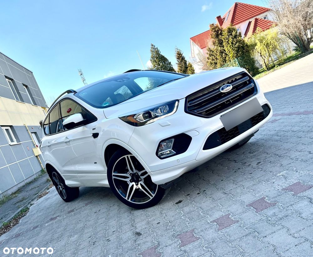 Ford Kuga 2.0 TDCi 4x4 ST-Line - 23