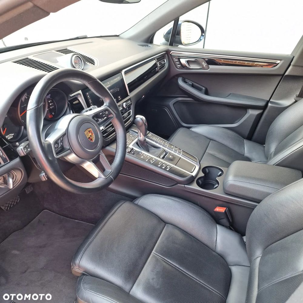 Porsche Macan - 29