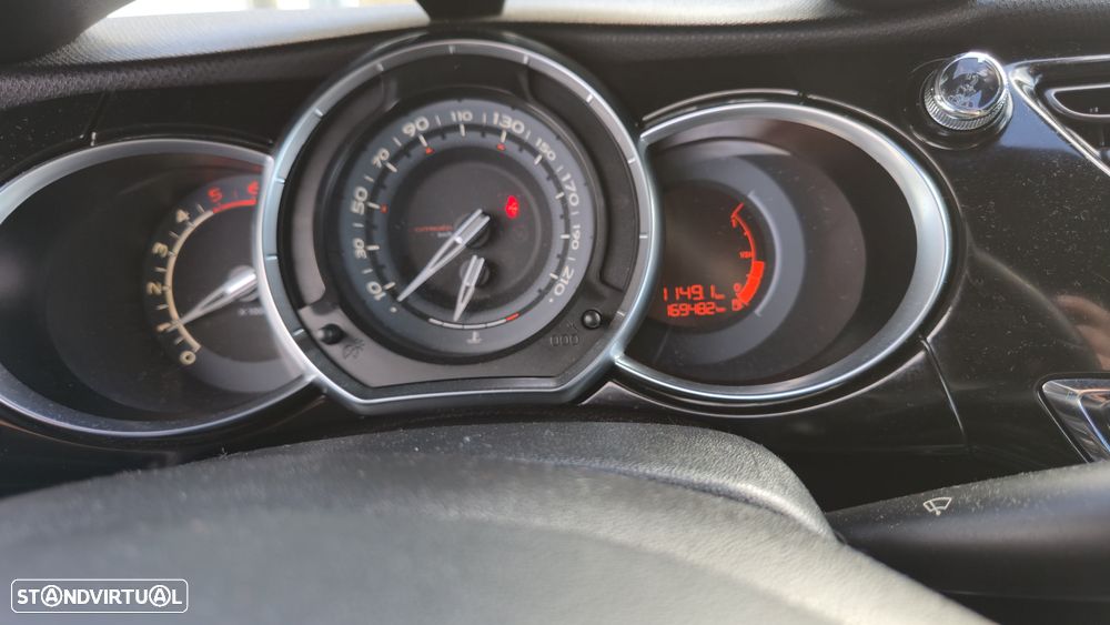 Citroën DS3 1.6 e-HDi So Chic - 15