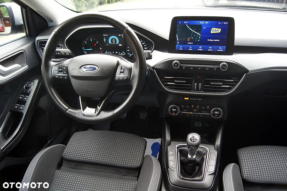 Ford Focus 1.5 EcoBlue Start-Stopp-System COOL&CONNECT DESIGN - 28