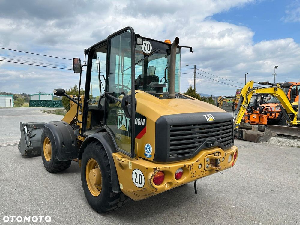 Caterpillar 906M - 8