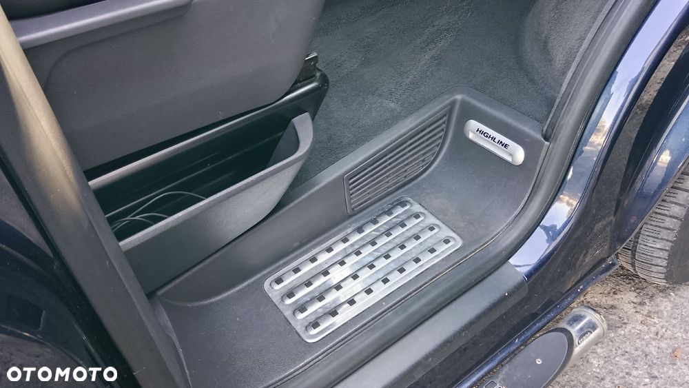Volkswagen Multivan - 9