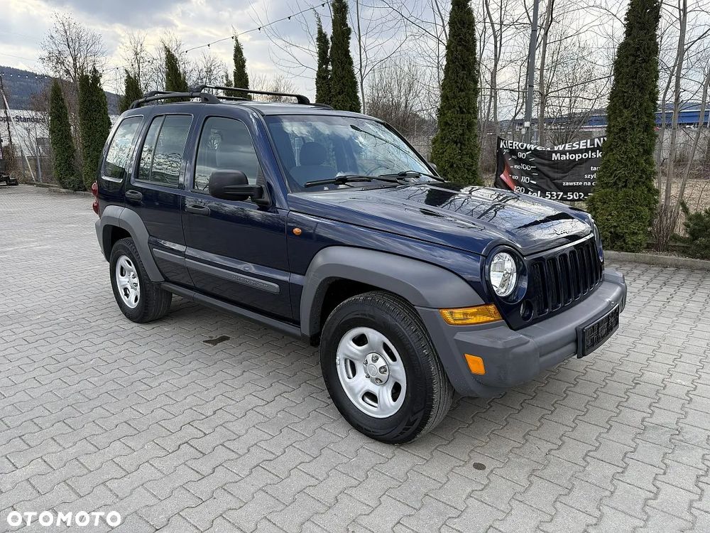 Jeep Cherokee 2.8 CRD Sport - 3