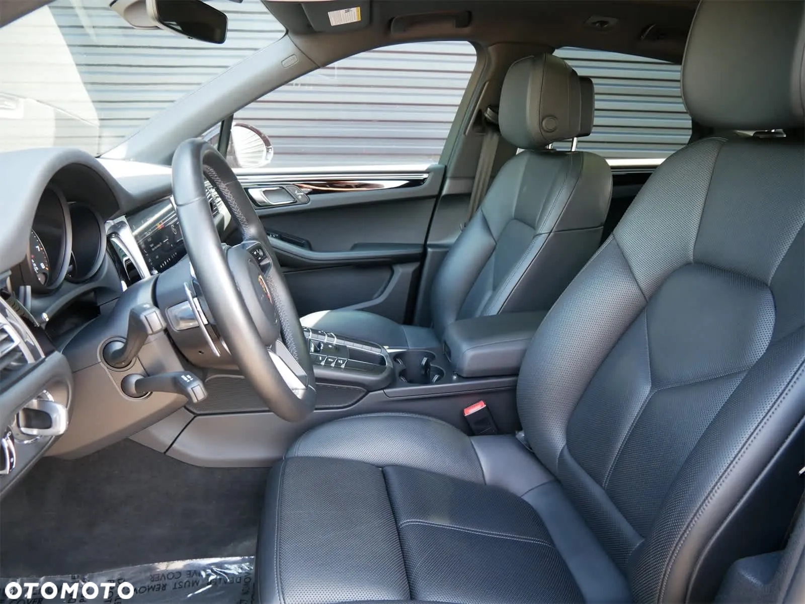 Porsche Macan - 12