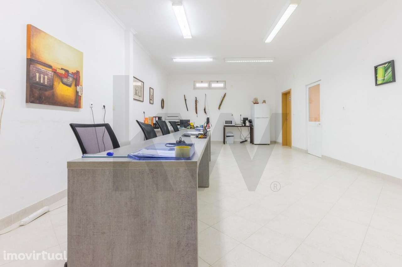 Espaço Comercial com 116,60 m2 na Quinta do Conde – Pinhal do General - Grande imagem: 3/17