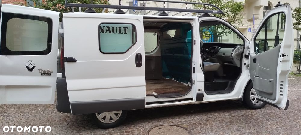 Renault Trafic - 10