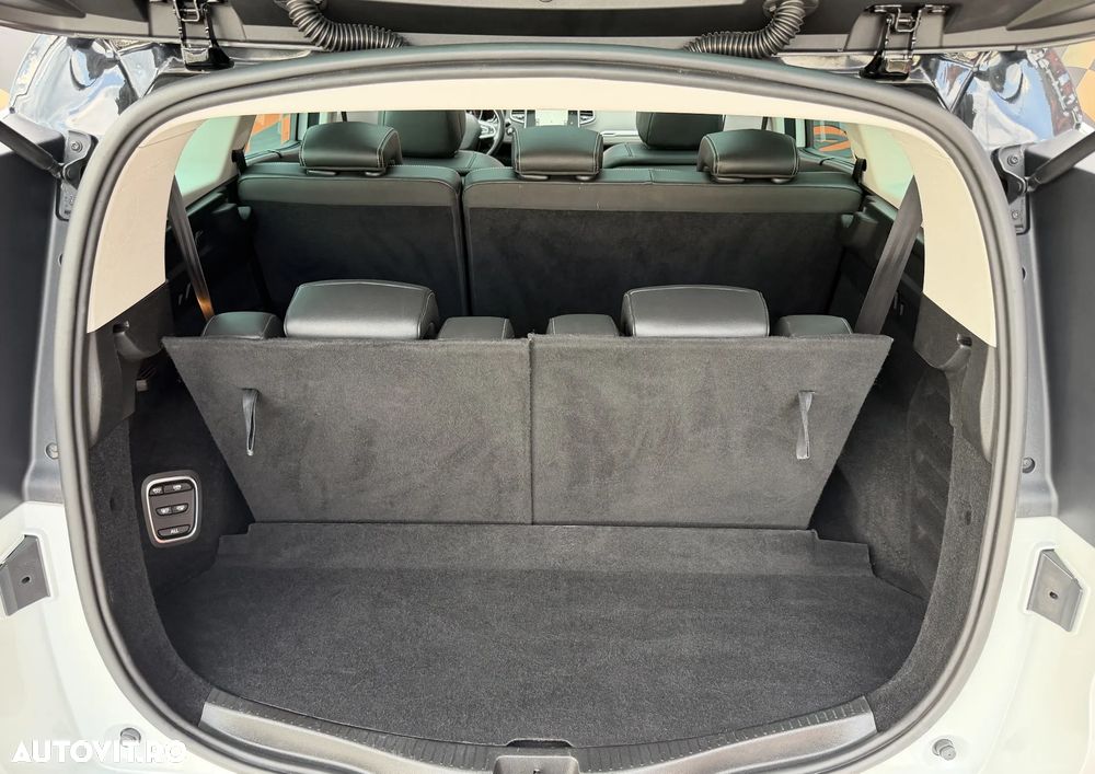 Renault Grand Scenic ENERGY dCi 110 EDC BOSE EDITION - 26