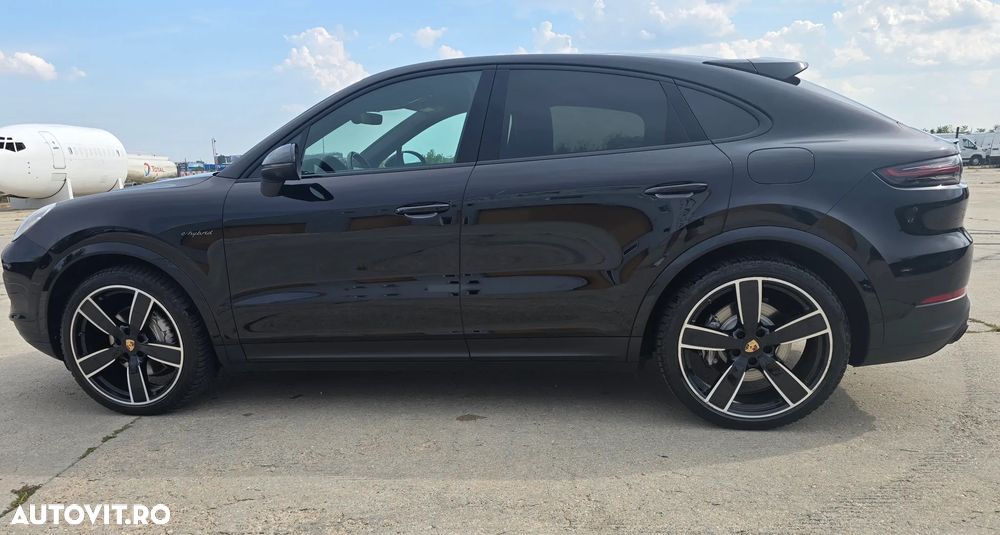 Porsche Cayenne Coupe - 2