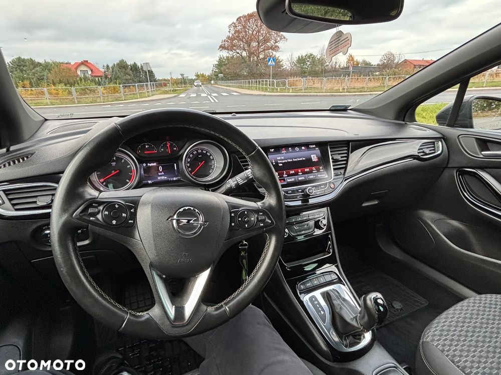 Opel Astra V 1.4 T Dynamic S&S - 12