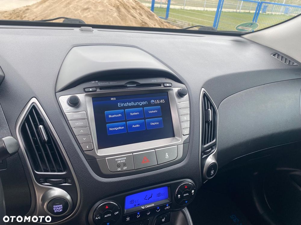 Hyundai ix35 2.0 CRDi 4WD Automatik Premium - 12