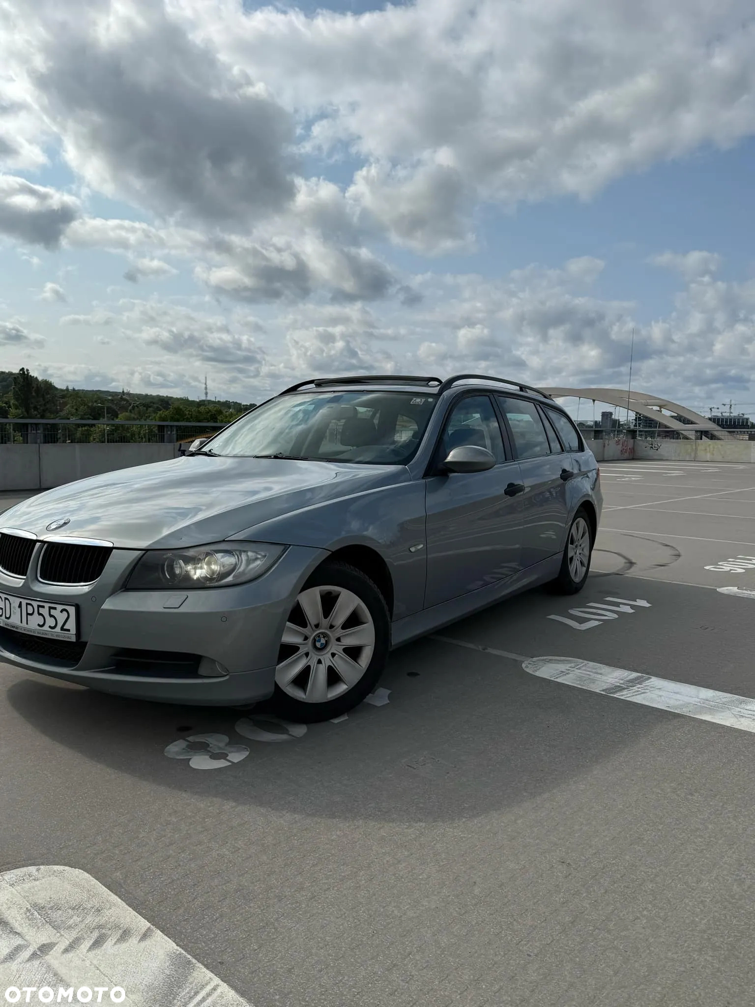 BMW Seria 3 320i Touring - 2