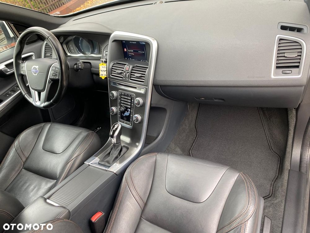 Volvo XC 60 D4 Drive-E Ocean Race - 5