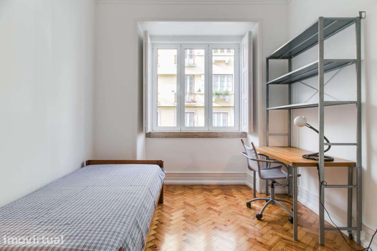 Quarto - localizado em Alcântara Lisbon - Grande imagem: 4/13