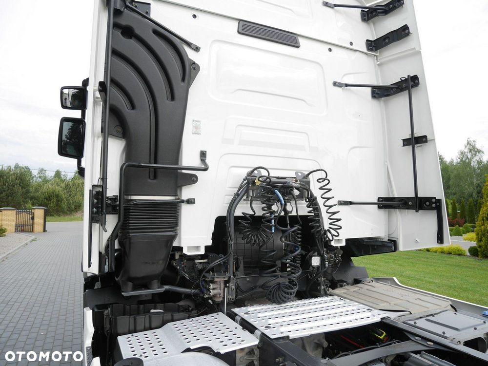 Renault T 440 / 13 L / Standard - 11