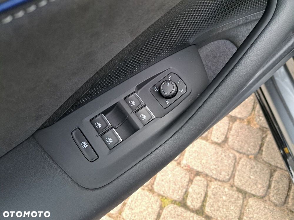 Volkswagen Passat 2.0 TDI SCR 4Mot R-Line DSG - 14