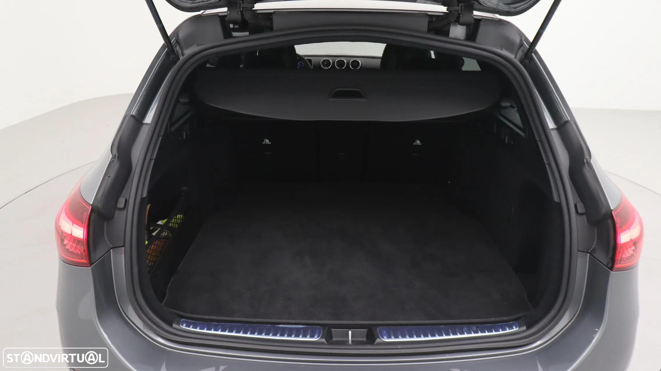 Mercedes-Benz C 300 d AMG Line - 28