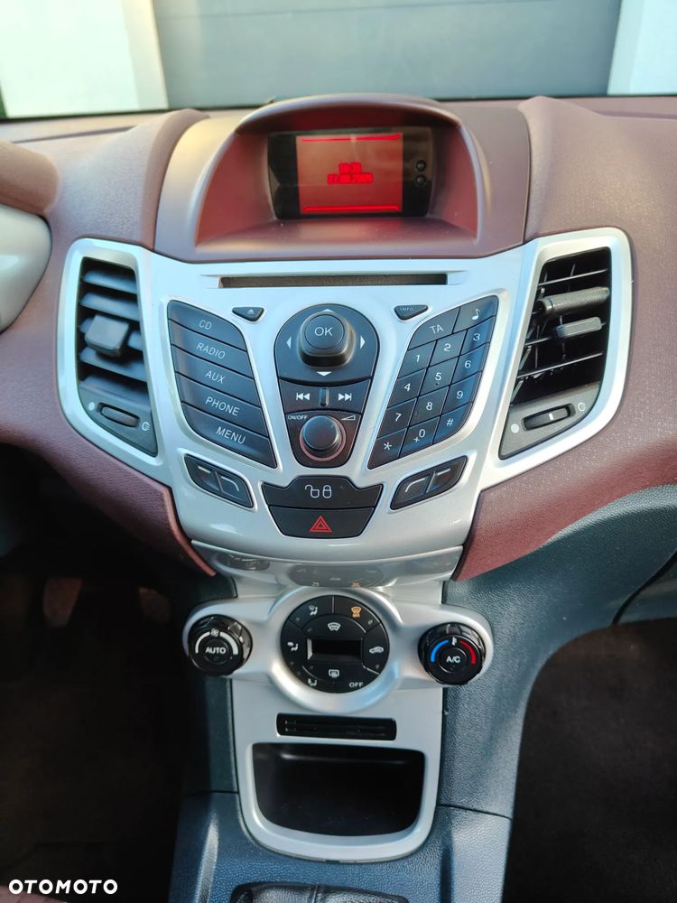 Ford Fiesta 1.25 Titanium - 9