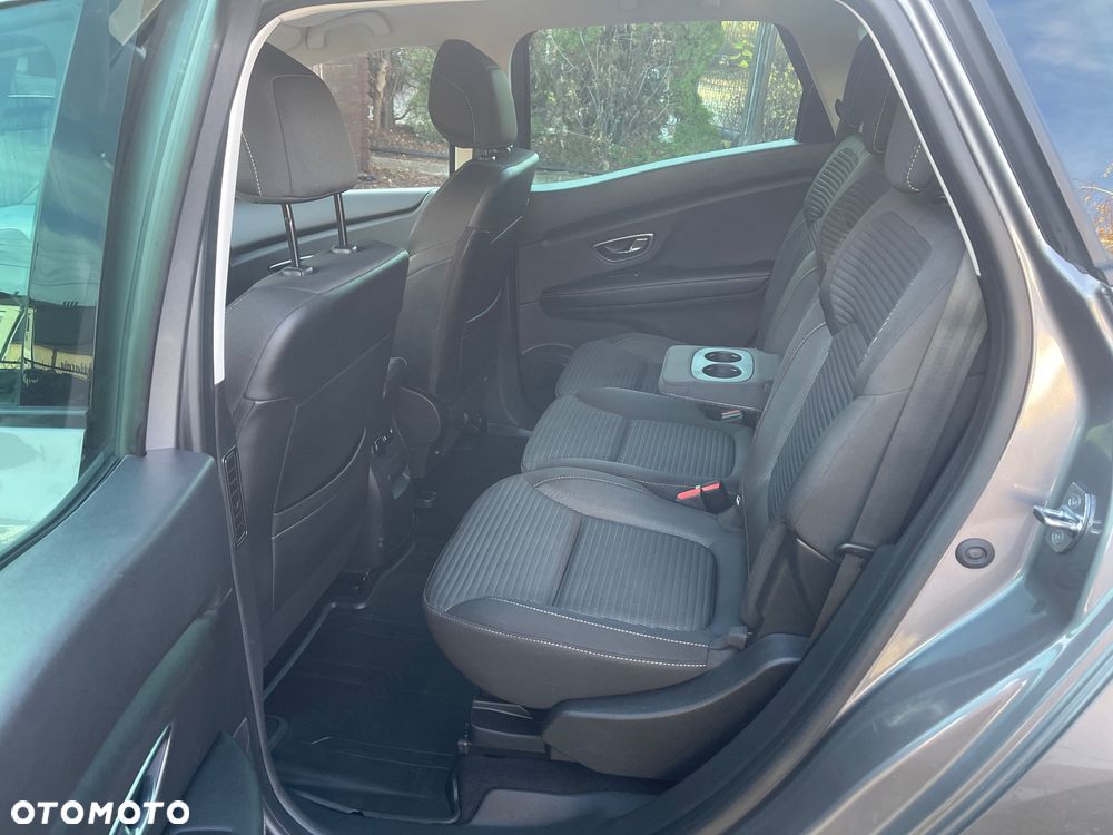 Renault Scenic - 21