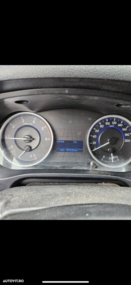Toyota Hilux 4x4 Double Cab M/T Style - 8