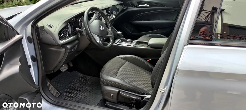 Opel Insignia - 8