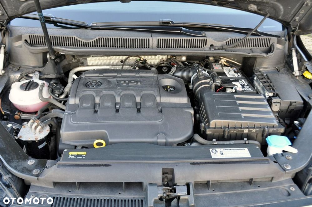 Volkswagen Touran - 39