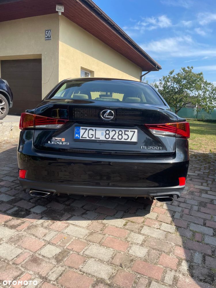 Lexus IS 200t Elegance - 10