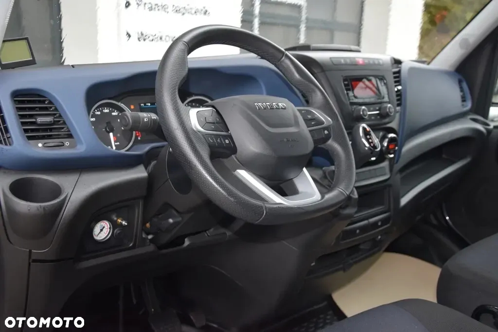 Iveco DAILY 35S18 Hi Matic  180Km 18M3 - 10