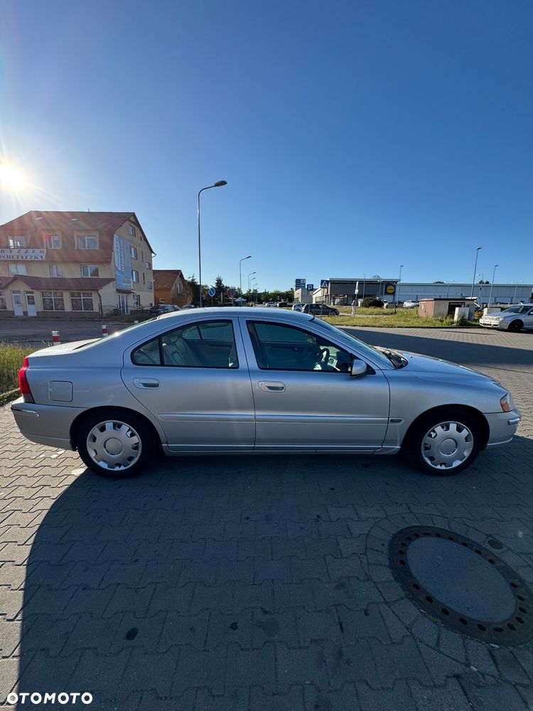 Volvo S60 2.0T Momentum - 11