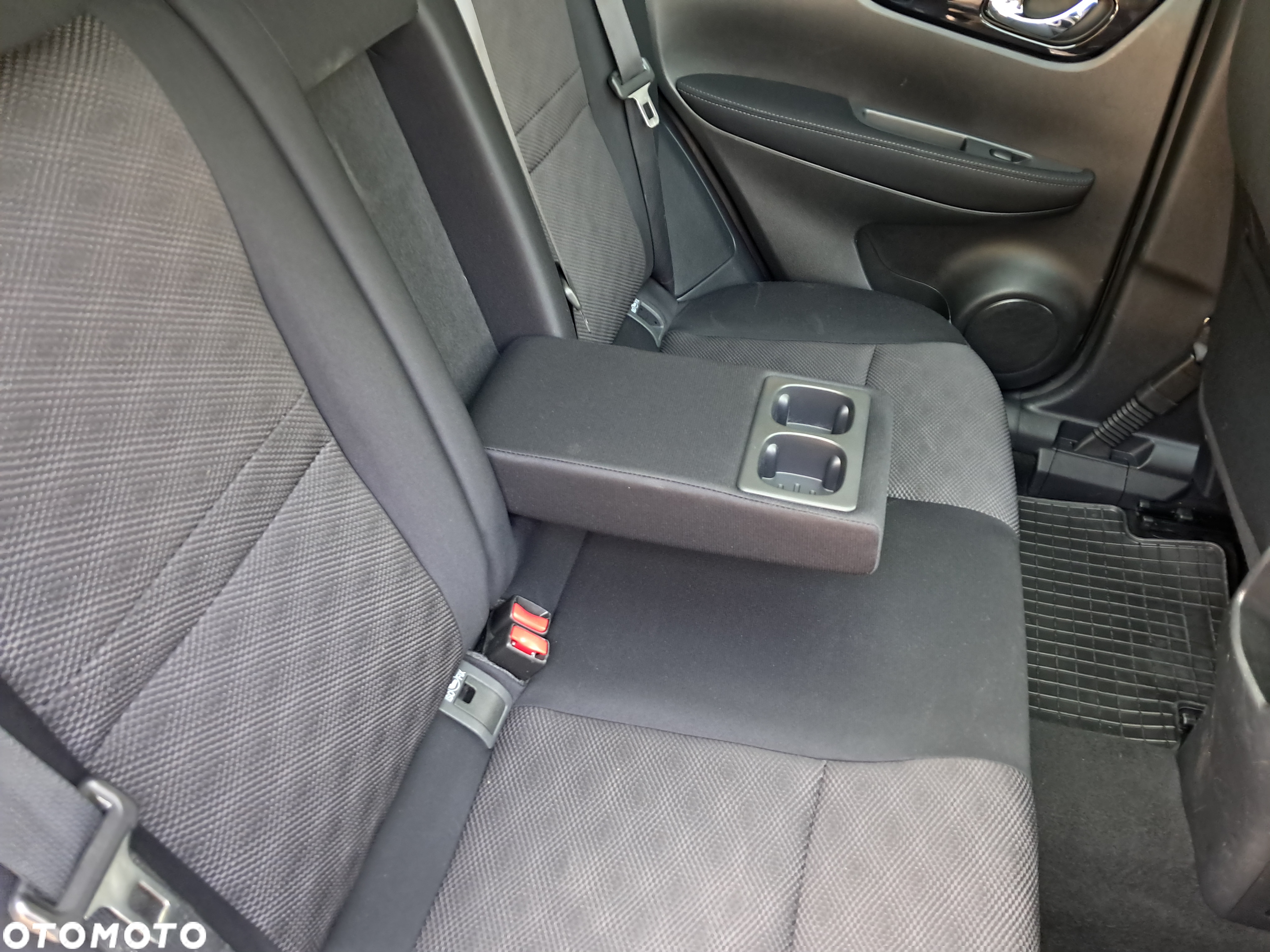Nissan Qashqai - 11
