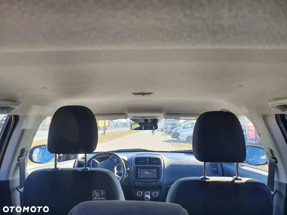 Mitsubishi ASX 1.8 DI-D 2WD Edition II - 24