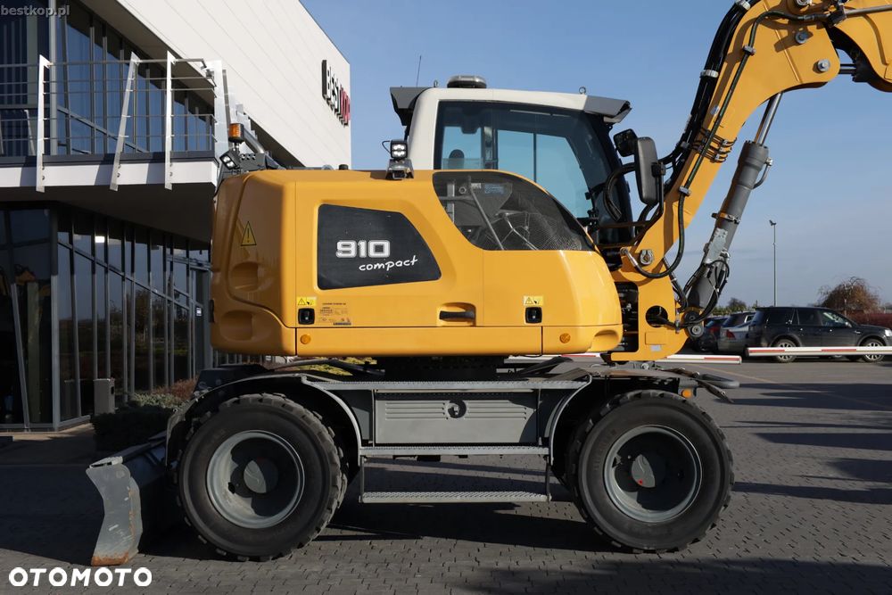 Liebherr A910 Compact Litronic - 4