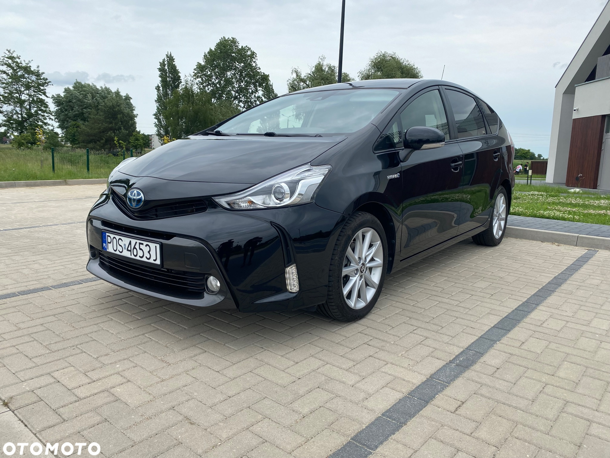 Toyota Prius+ (Hybrid) - 20