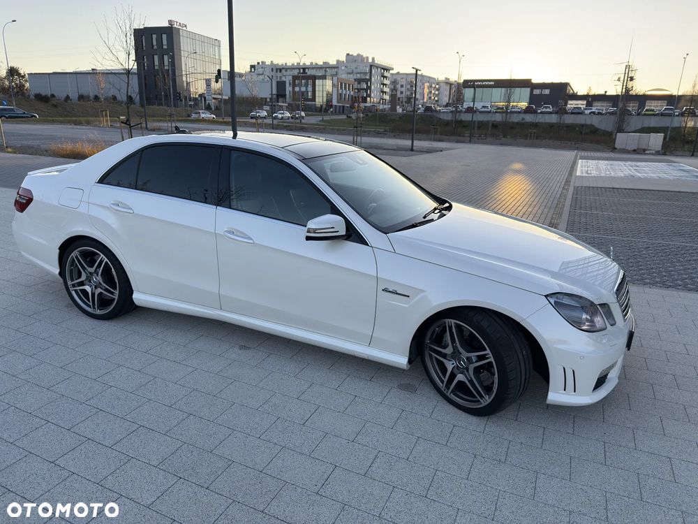 Mercedes-Benz Klasa E 63 AMG - 4