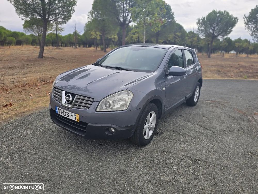 Nissan Qashqai - 1