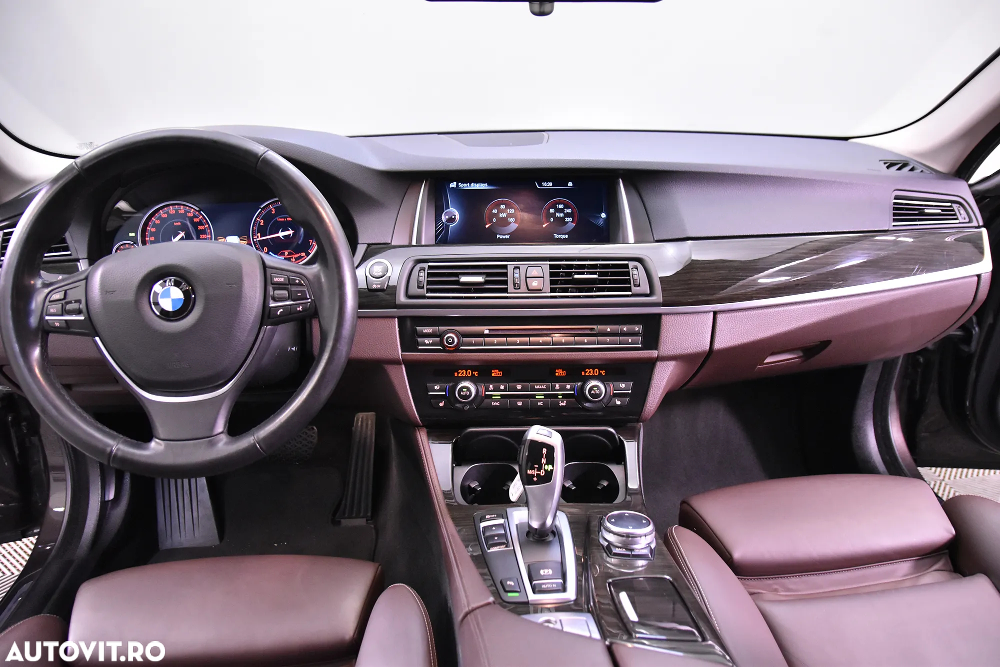BMW Seria 5 520i Touring Aut. - 9