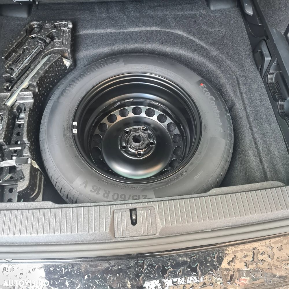 Volkswagen Passat 2.0 TDI SCR Business - 17
