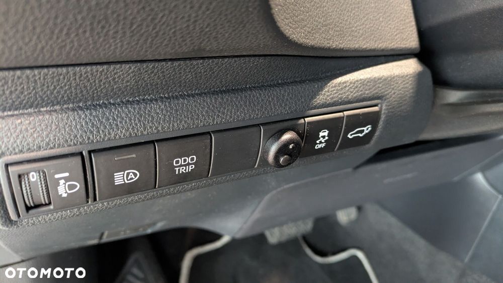Toyota Corolla 1.8 Hybrid Style - 12