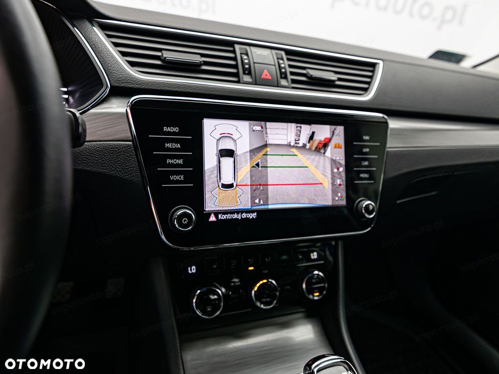 Skoda Superb 2.0 TDI SCR 4x4 Style DSG - 19