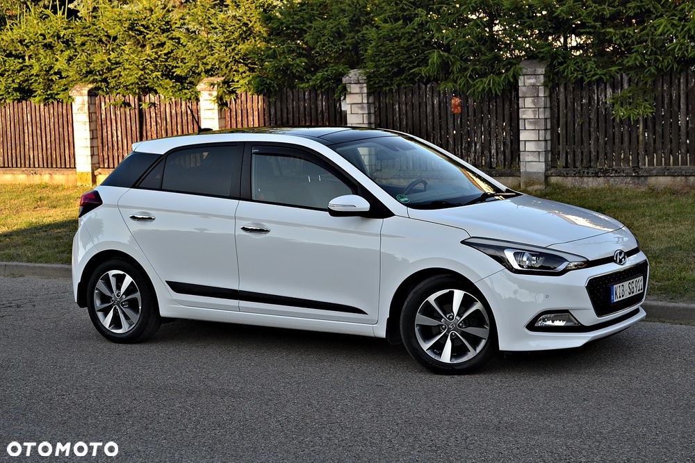 Hyundai i20 1.2 YES Gold - 19