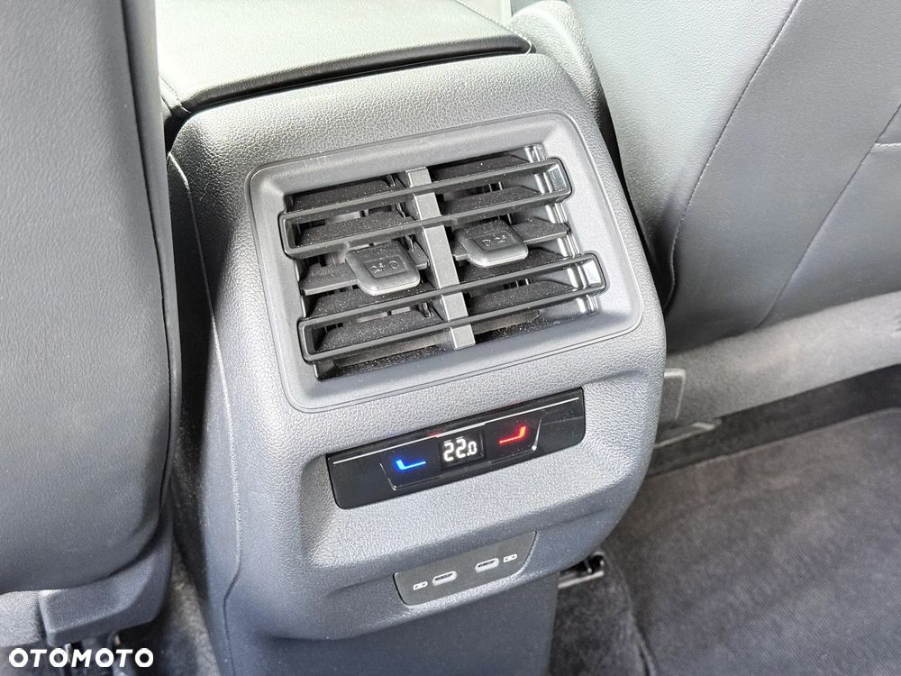 Volkswagen Tiguan 1.5 eTSI Special Edition DSG - 31