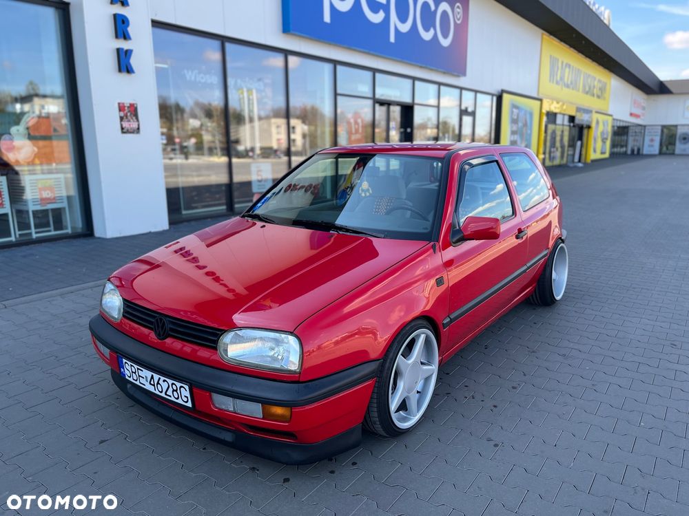 Volkswagen Golf 1.8 GL - 1