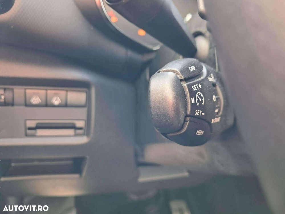 Citroën C5 Aircross 1.2 PureTech S&S EAT8 Shine - 11