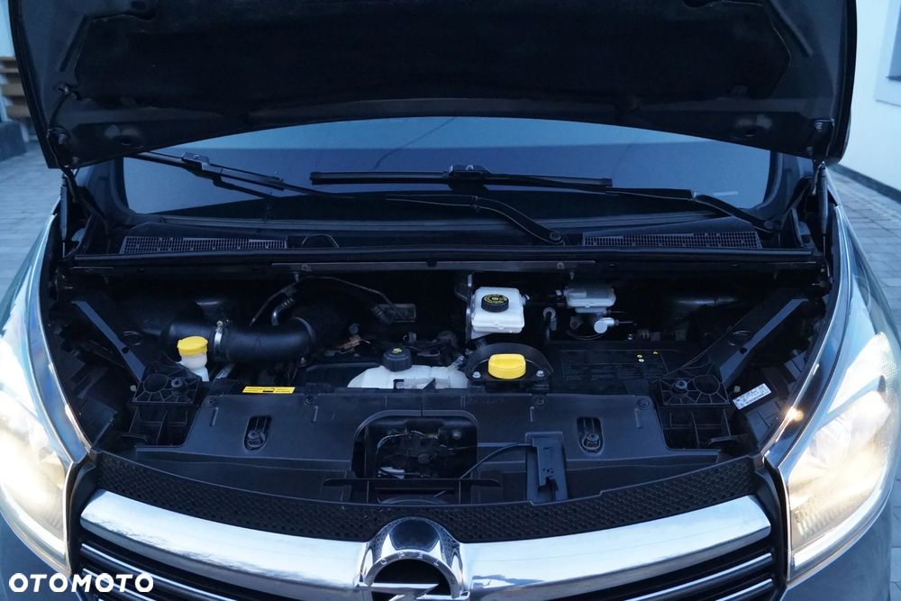 Opel Vivaro - 23
